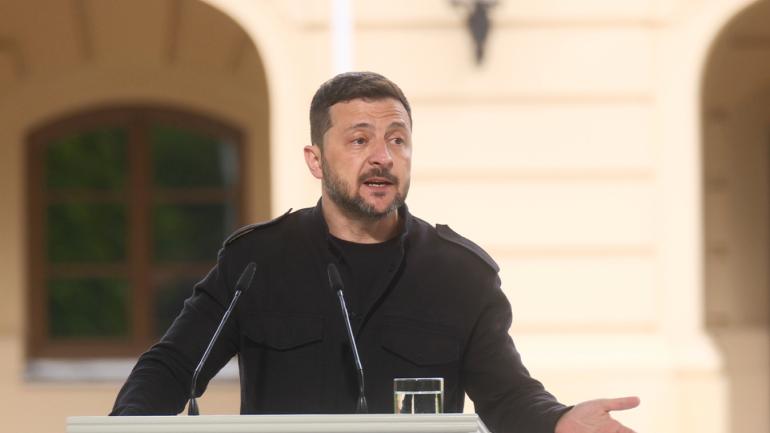 Η Ουκρανία έτοιμη, υπό όρους, για νέες απευθείας συνομιλίες με τη Ρωσία, τη Δευτέρα στην Κωνσταντινούπολη