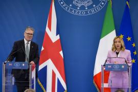 Ιταλία: Τηλεφωνική επικοινωνία Μελόνι – Στάρμερ