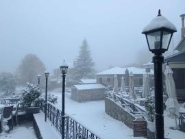 Έπεσαν τα πρώτα χιόνια στη Φλώρινα – Στα λευκά Νυμφαίο και Πισοδέρι-Δείτε φωτογραφίες