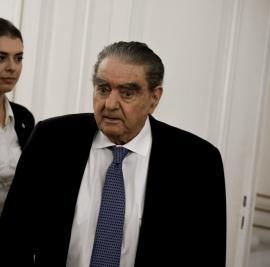 Πέθανε ο Βαρδής Βαρδινογιάννης