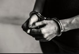 Οικογενειακός καβγάς χωρίς τέλος στην Καλαμπάκα: Τον συνέλαβαν, αφέθηκε ελεύθερος, μήνυσε πεθερά και κουνιάδα και… συνελήφθη ξανά