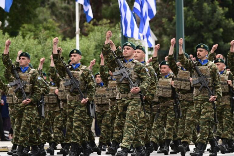 25η Μαρτίου: Μεγαλειώδης η στρατιωτική παρέλαση στην Αθήνα
