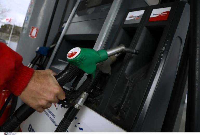 Πειραγμένη αντλία έχει 1 στα 4 πρατήρια – 400 εκατ. ευρώ η ετήσια επιβάρυνση των οδηγών