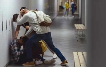 ΗΧΗΤΙΚΟ - Πατέρας 17χρονου μαθητή που έπεσε θύμα ξυλοδαρμού: Λυπάμαι τους ''θύτες'' του γιου μου γιατί κατέστρεψαν τη ζωή τους...