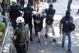 Θεσσαλονίκη: Κατασχέθηκαν USB και συσκευές αποθήκευσης αρχείων από το σπίτι του 4ου συλληφθέντα για τη δολοφονία της Βάγιας Νέστορα