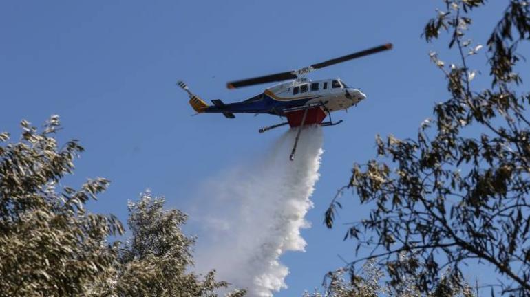 Θεσσαλονίκη: Σε εξέλιξη φωτιά σε αγροτοδασική έκταση – Κινητοποιήθηκαν τρία εναέρια μέσα