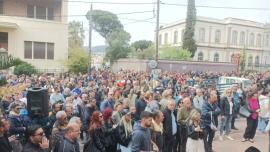 Στο Υπουργείο αύριο οι αγρότες της Λέσβου – Συνεχίζεται ο αποκλεισμός στο λιμάνι της Μυτιλήνης