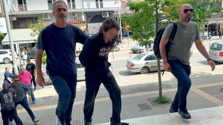 Θεσσαλονίκη: Στον εισαγγελέα οι κατηγορούμενοι για τη δολοφονία στον Λουδία, έδεσαν με τούβλα τη σορό και την πέταξαν