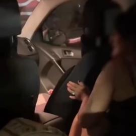 ΒΙΝΤΕΟ-Παράνομο ζευγάρι έγινε viral στην Τουρκία αφού τους έπιασαν σε... στενές επαφές σε πάρκινγκ εμπορικού κέντρου