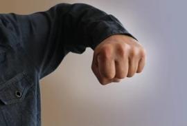 Επεισόδια σε αγώνα μπάσκετ στη Θεσσαλονίκη - Μπουνιά από παίκτη σε φίλαθλο