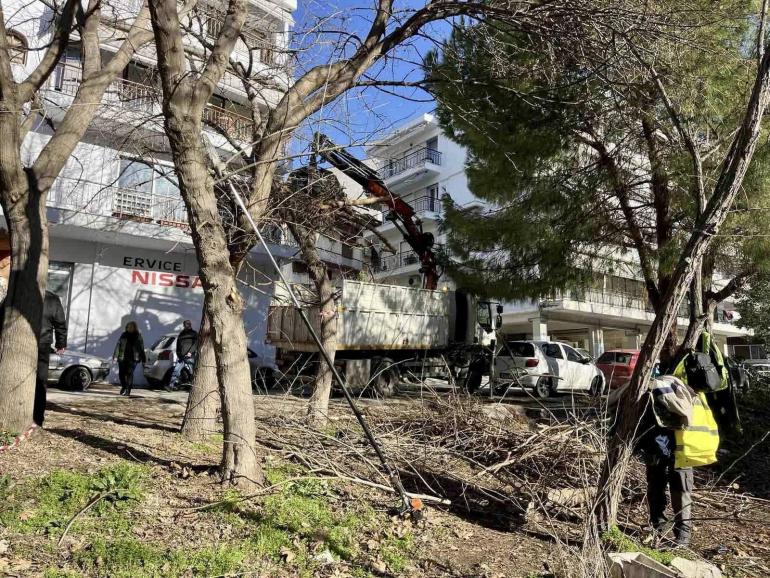 Επιχείρηση για τον καθαρισμό του ρέματος της Υφανέτ