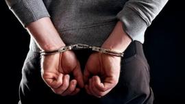 Προφυλακίστηκε ο 20χρονος που ενεπλάκη σε καταδίωξη και εμβόλισε αστυνομικό στο Περιστέρι – Τι υποστήριξε στην απολογία του