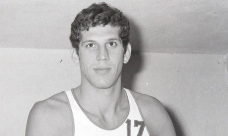 Θρήνος στο ελληνικό μπάσκετ: Πέθανε ο θρυλικός Βασίλης Γκούμας