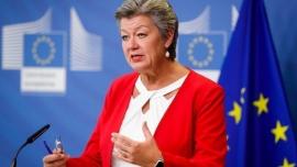 Για «τεράστιο κίνδυνο τρομοκρατικών επιθέσεων» στις χώρες της ΕΕ προειδοποίησε η επίτροπος Γιόχανσον