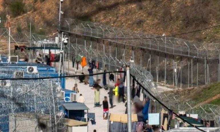 Σέρρες: Συνελήφθησαν 17 από τους μετανάστες από τη δομή στη Σιντική μετά την εξέγερση – 5 τραυματίες