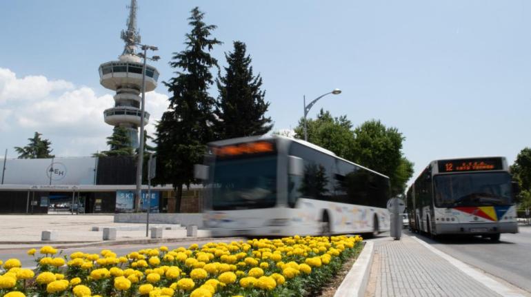 Θεσσαλονίκη: Αστικό λεωφορείο συγκρούστηκε με ΙΧ στην Τσιμισκή