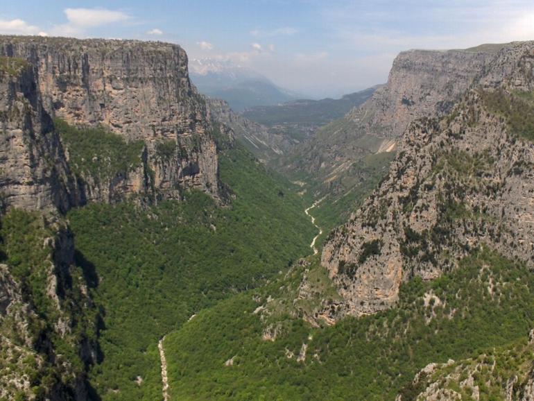 Βρέθηκε νεκρή στη χαράδρα του Βίκου η Ολλανδή τουρίστρια που είχε εξαφανιστεί