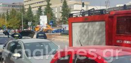 ΦΩΤΟ-Θεσσαλονίκη: Πυρκαγιά σε ΙΧ στo κέντρο