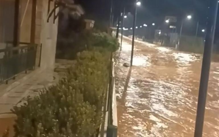 Κλειστοί δρόμοι στη Χαλκιδική λόγω της κακοκαιρίας, πού χρειάζονται αντιολισθητικές αλυσίδες στην Ημαθία