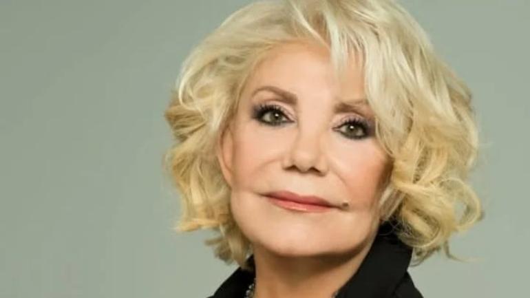 Μαρινέλλα: Οι παρουσίες στην ταφή και στο τραπέζι που έγινε σπίτι της – «Όλα ήταν όπως θα ήθελε»