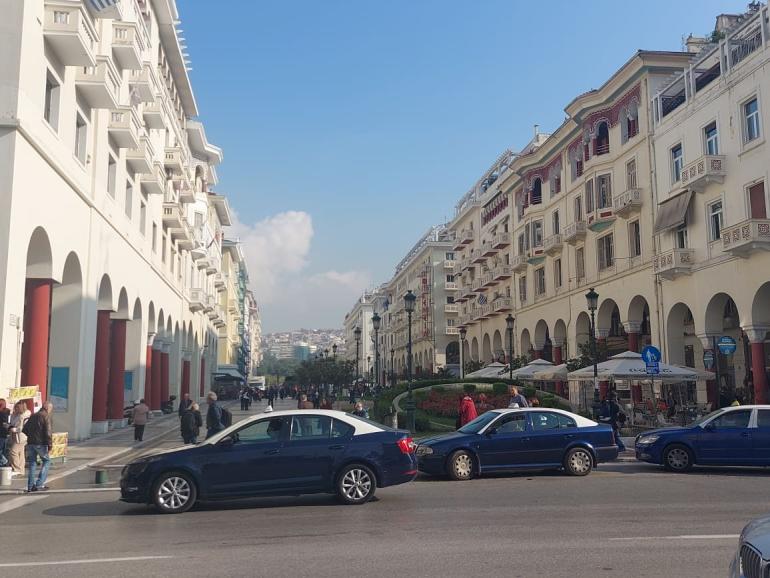 Απεργία TAXI: Μηχανοκίνητη πορεία στο κέντρο της Θεσσαλονίκη
