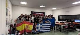 Tο πρώτο μαθητικό ραδιόφωνο στην Ελλάδα γιορτάζει στην πλατεία Αριστοτέλους τα 13 χρόνια λειτουργίας του