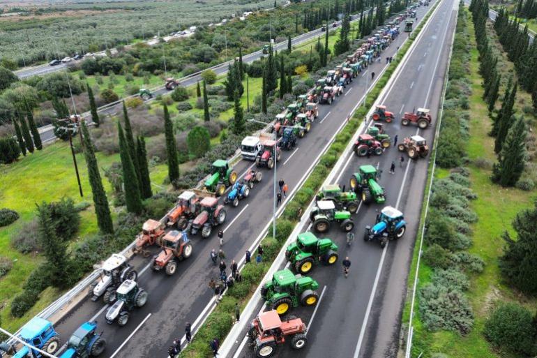 Αγρότες: Σήμερα η κρίσιμη σύσκεψη στη Λάρισα – Θα αποφασίσουν αν θα συναντηθούν με τον πρωθυπουργό