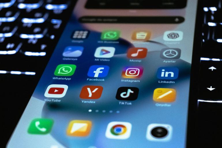 Η Ελλάδα στην πρώτη γραμμή για την προστασία των ανηλίκων από τον ψηφιακό εθισμό