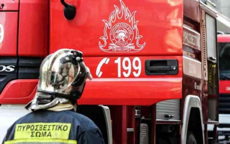 Θεσσαλονίκη: Πυρκαγιά σε υπόγειο πολυκατοικίας - Στο σημείο ισχυρή δύναμη της πυροσβεστικής