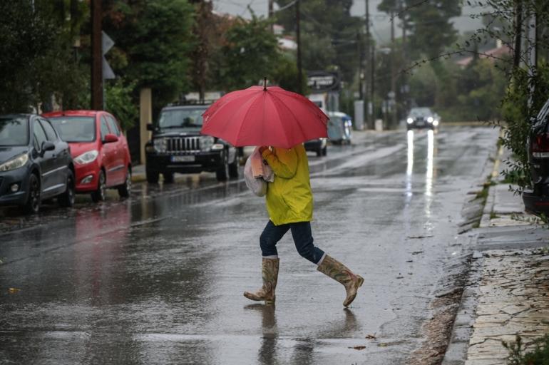 Κακοκαιρία: 112 σε Μαγνησία, Εύβοια και Σποράδες για περιορισμό των μετακινήσεων την 28η Οκτωβρίου