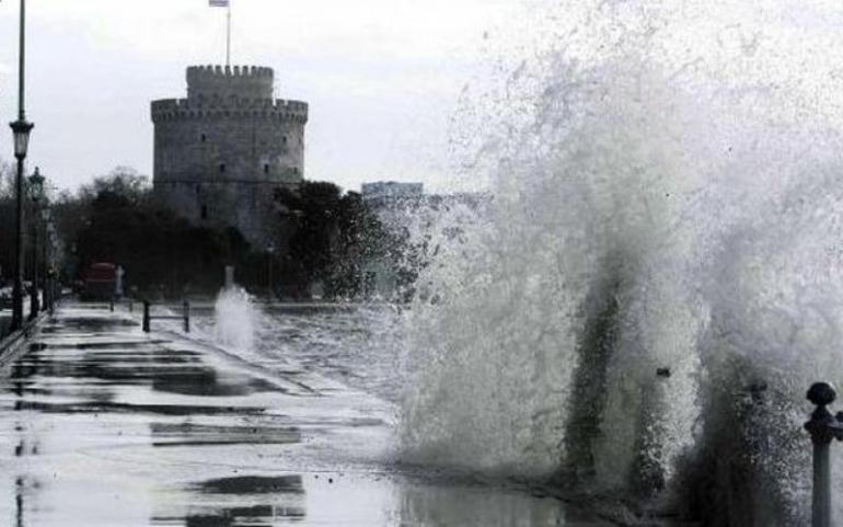 Εκτακτο δελτίο επιδείνωσης καιρού: «Πορτοκαλί» προειδοποίηση για την Κεντρική Μακεδονία