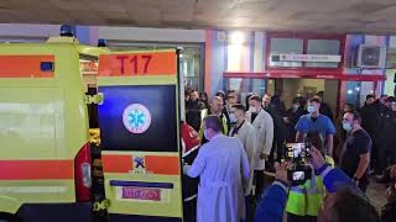 Θεσσαλονίκη: Σε χρόνο-ρεκόρ μέσω Περιφερειακού στο Παπαγεωργίου οι δύο τραυματίες οπαδοί του ΠΑΟΚ