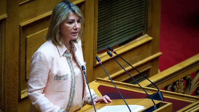 Στον Εισαγγελέα σήμερα ο δημοσιογράφος που φέρεται να εκβίαζε τη Ζέττα Μακρή