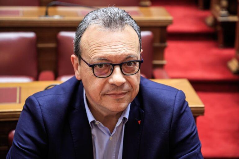 Φάμελλος από Θεσσαλονίκη: Να παραμείνει δημόσια η ΔΕΘ-Helexpo – Κατασκευή νέου εκθεσιακού κέντρου, όχι αναπαλαίωση του Βελλιδείου