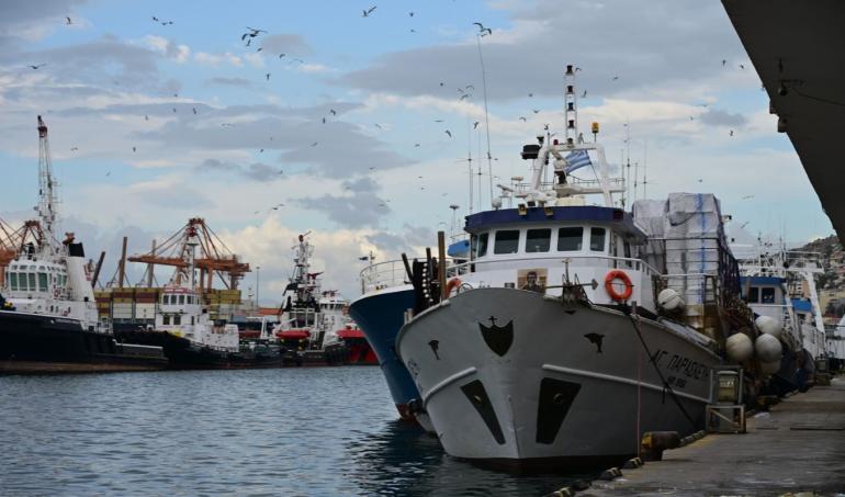 Αναστέλλουν τις κινητοποιήσεις τους οι αλιείς – Τι αποφάσισαν