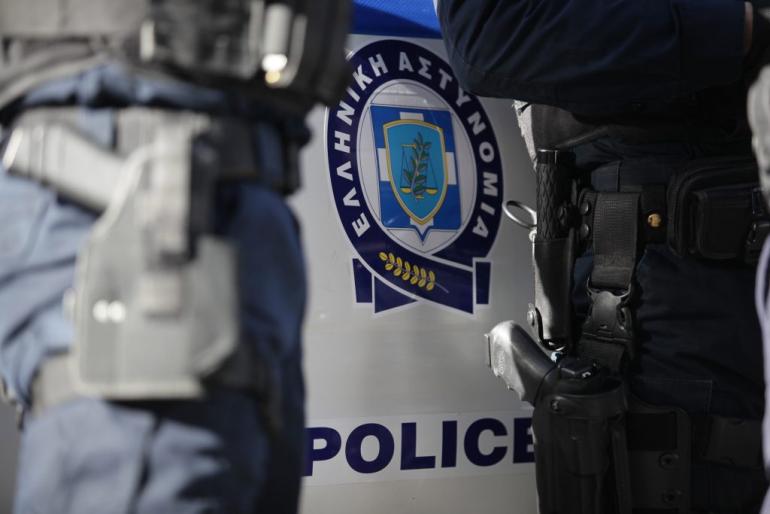 Συνελήφθη 42χρονος για εμπορία ανθρώπων – Βίαζε τα θύματά του, τα εξέδιδε και τα ανάγκαζε να συμμετέχουν σε ταινίες πορνό