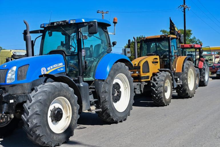 Συνεδριάζουν τα μπλόκα των αγροτών για να απαντήσουν στην πρόσκληση Τσιάρα για διάλογο