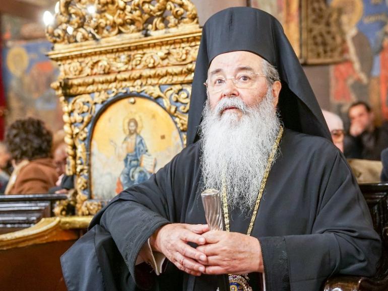 Μητροπολίτης Κοζάνης: Όλοι κυκλοφορούν με ένα σκυλί πια, εκεί κατήντησε η Ελλάδα – Τι είπε για τα κορίτσια που “κυκλοφορούν ημίγυμνα”