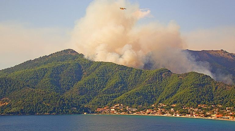 Θάσος: Κεραυνοί προκάλεσαν δύο πυρκαγιές σε δασικές εκτάσεις – Μεγάλη κινητοποίηση της Πυροσβεστικής