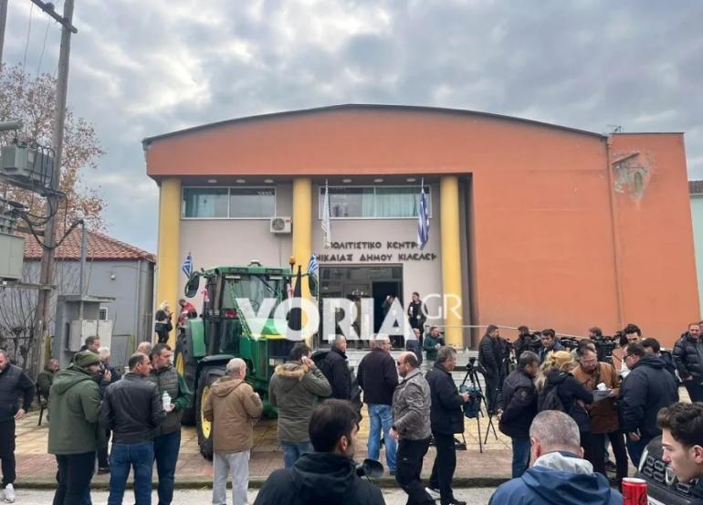 Λάρισα: Σε εξέλιξη η πανελλαδική σύσκεψη αγροτών στη Νίκαια - Αποφασίζουν για τη συνάντηση με Μητσοτάκη