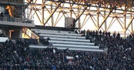 Θεσσαλονίκη: Αναβλήθηκε για αύριο η δίκη των οκτώ συλληφθέντων για το επεισόδιο εναντίον δημοσιογράφων στο γήπεδο της Τούμπας