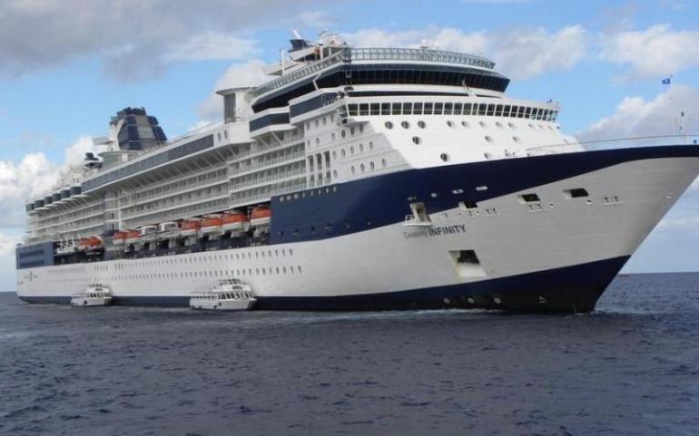 Θεσσαλονίκη: Πασχαλινή άφιξη του Celebrity Infinity με 2.200 επιβάτες