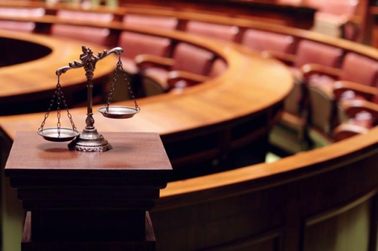 Κάθειρξη 22 ετών - η ανώτατη πονή - σε 52χρονο για κακοποίηση του βαφτισιμιού και της αδερφής του