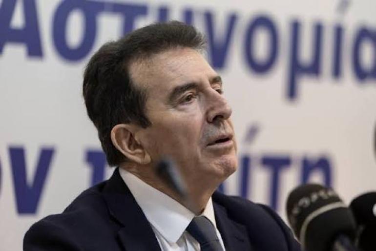 Χρυσοχοΐδης: Διαφωνώ με την άδεια του Ριζάι αλλά το προβλέπει ο νόμος, θα συλληφθεί όπως συλλαμβάνονται όλοι