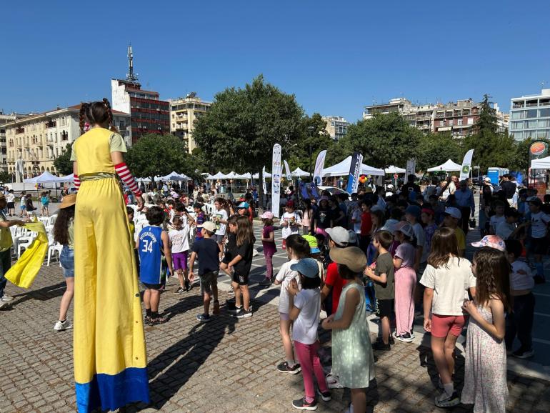 Θεσσαλονίκη: Μία μεγάλη γιορτή στο άγαλμα Βενιζέλου για τα 97 χρόνια των λαϊκών αγορών
