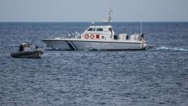3 νεκροί, 8 διασωθέντες μετά τη βύθιση λέμβου με μετανάστες βόρεια της Σύμης