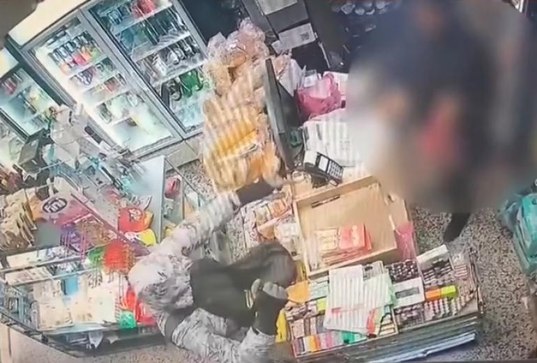 Θεσσαλονίκη: Ληστής εισέβαλε με κατσαβίδι σε παντοπωλείο και απείλησε τον υπάλληλο