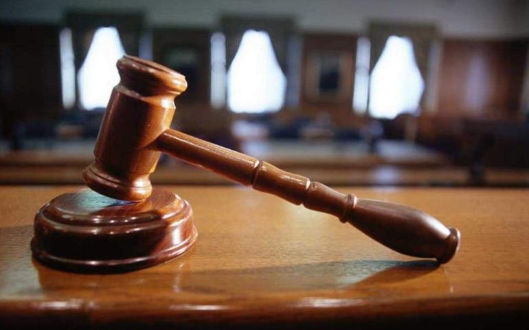 Θεσσαλονίκη: Τι ισχυρίστηκε ο 67χρονος που εισέβαλε με σφυρί σε τράπεζα