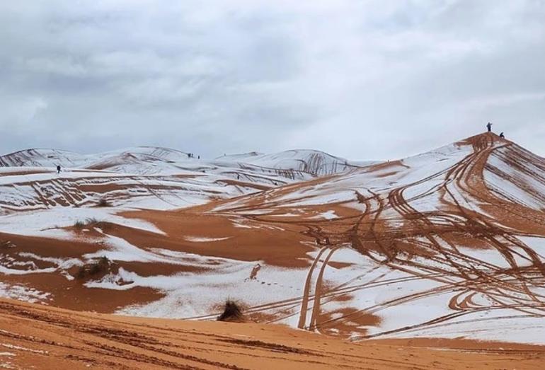 Χιόνισε στη Σαχάρα - Εντυπωσιακές εικόνες
