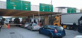 Τελωνείο Ευζώνων: Ουρές χιλιομέτρων - 4ωρη στάση εργασία των τελωνειακών